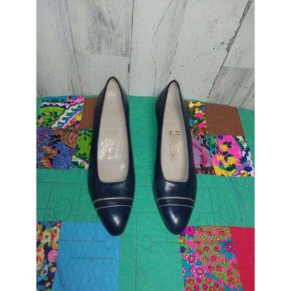 Sold - Picture 3 of 12